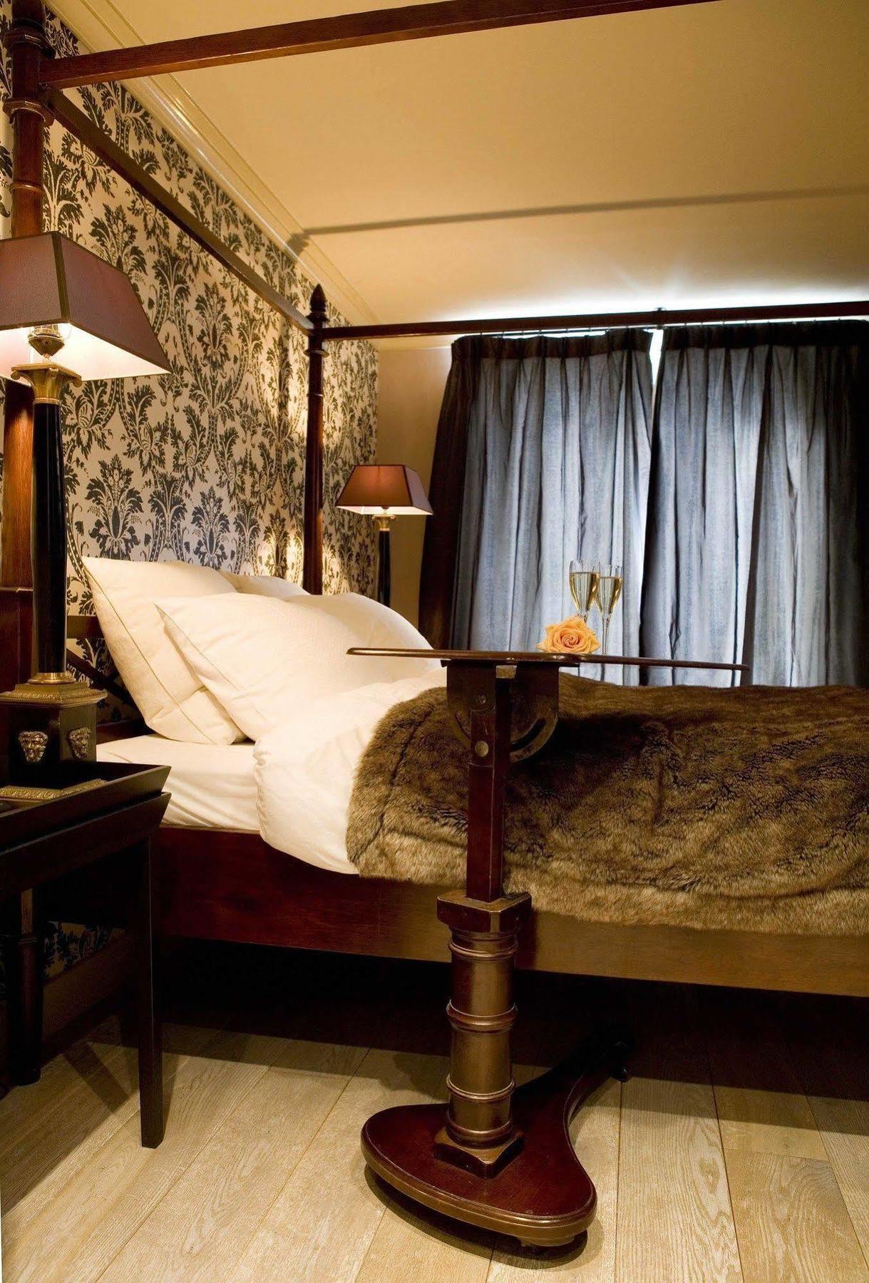 Suitehotel Posthoorn Монникендам Экстерьер фото