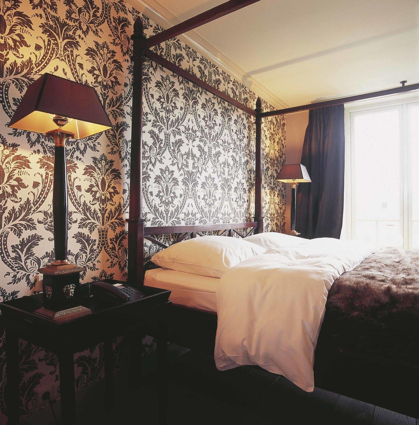 Suitehotel Posthoorn Монникендам Экстерьер фото